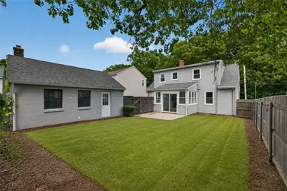 82 Parkside Avenue, Pawtucket, RI 02861 - Photo 24