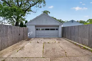 82 Parkside Ave, Pawtucket, RI 02861 - Photo 26