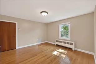 82 Parkside Ave, Pawtucket, RI 02861 - Photo 18