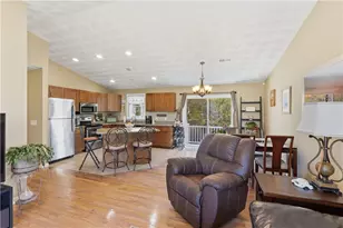 48 Harris Ave, Warwick, RI 02889 - Photo 6