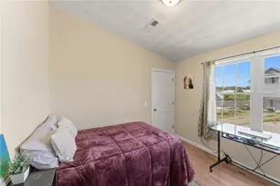 48 Harris Ave, Warwick, RI 02889 - Photo 18