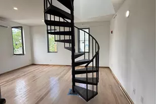 536 Smith St, Providence, RI 02908 - Photo 1