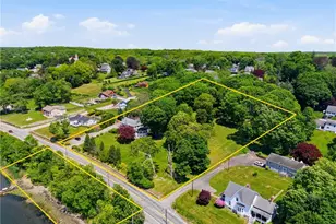 1660 Main Rd, Tiverton, RI 02878 - Photo 48