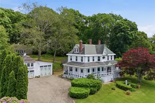1660 Main Rd, Tiverton, RI 02878 - Photo 2