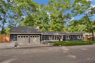 115 Hilltop Dr, Johnston, RI 02919 - Photo 2