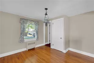 216 Riverside Ave, Warwick, RI 02889 - Photo 14