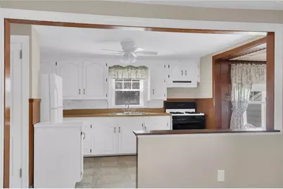 216 Riverside Avenue, Warwick, RI 02889 - Photo 8