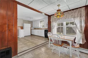 216 Riverside Ave, Warwick, RI 02889 - Photo 10