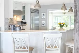 74 Therien Rd, Portsmouth, RI 02871 - Photo 10