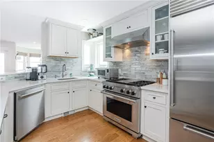 74 Therien Rd, Portsmouth, RI 02871 - Photo 6