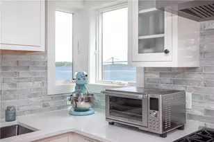 74 Therien Rd, Portsmouth, RI 02871 - Photo 8