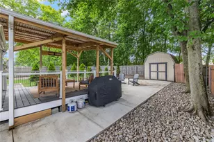 143 Endicott Dr, Warwick, RI 02886 - Photo 32