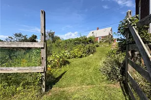838 Center Rd, Block Island, RI 02807 - Photo 32