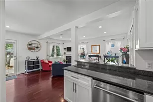 2 Lasalle Pl, Newport, RI 02840 - Photo 24