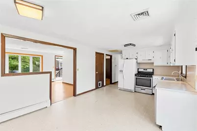 71 Plymouth Street, Cranston, RI 02920 - Photo 12