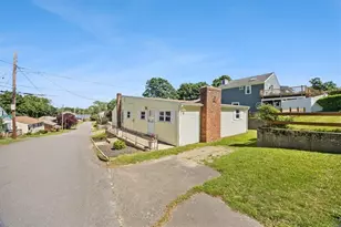10 Lincoln Ave, Warren, RI 02885 - Photo 28