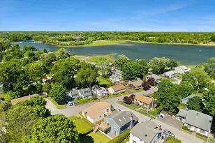 10 Lincoln Ave, Warren, RI 02885 - Photo 4