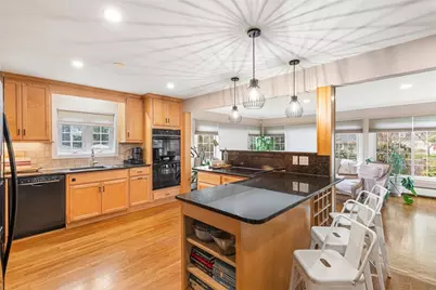 7 Meadowbrook Drive, Barrington, RI 02806 - Photo 12