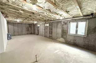 95 Farm St, Providence, RI 02908 - Photo 36