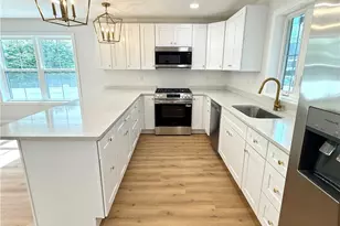 95 Farm St, Providence, RI 02908 - Photo 4