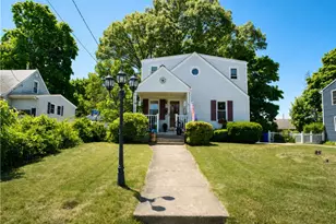 147 Pawtuxet Terrace, West Warwick, RI 02893 - Photo 2