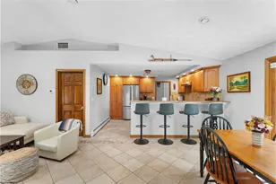 417 Squantum Dr, Warwick, RI 02888 - Photo 8