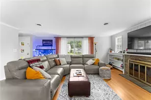 417 Squantum Dr, Warwick, RI 02888 - Photo 22