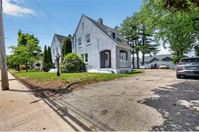 520 Providence Street, West Warwick, RI 02893 - Photo 4