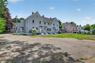 520 Providence St, West Warwick, RI 02893 - Photo 2