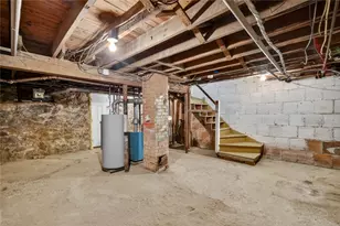 520 Providence St, West Warwick, RI 02893 - Photo 32