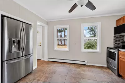 520 Providence Street, West Warwick, RI 02893 - Photo 10