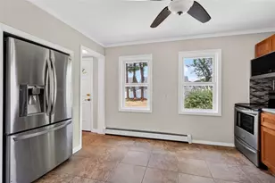 520 Providence St, West Warwick, RI 02893 - Photo 10