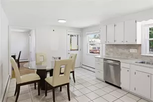 39 Salem Ave, Cranston, RI 02920 - Photo 10