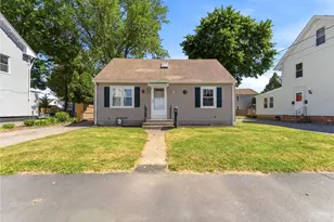 66 Union St, Lincoln, RI 02865 - Photo 2