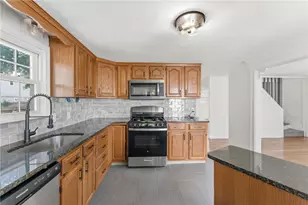 66 Union St, Lincoln, RI 02865 - Photo 8