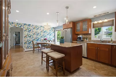 377 Kenyon Avenue, Pawtucket, RI 02861 - Photo 6