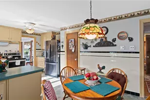 14 Barnes St, Smithfield, RI 02828 - Photo 16