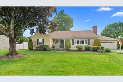 14 Barnes Street, Smithfield, RI 02828 - Photo 2
