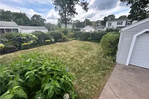 81 Ballston Ave, Pawtucket, RI 02861 - Photo 6