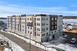 141 E Pt Dr, East Providence, RI 02916 - Photo 14