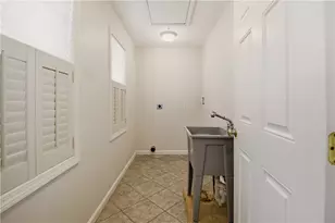 1861 E Main Rd, Portsmouth, RI 02871 - Photo 18