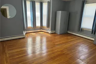 35 Dover St, Providence, RI 02908 - Photo 12