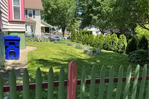 35 Dover St, Providence, RI 02908 - Photo 4