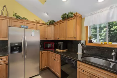 36 Pine Street, Woonsocket, RI 02895 - Photo 28