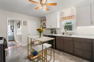 14 North St, East Providence, RI 02915 - Photo 12