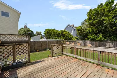 60 Cottage Avenue, Portsmouth, RI 02871 - Photo 36