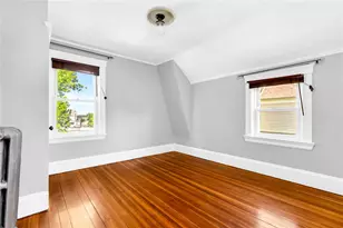 1058 Narragansett Blvd, Cranston, RI 02905 - Photo 20