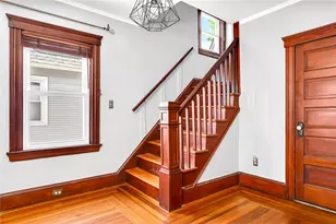 1058 Narragansett Blvd, Cranston, RI 02905 - Photo 8