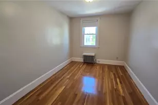 63 La Salle Dr, Providence, RI 02908 - Photo 14