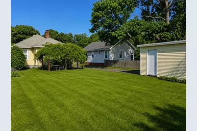 484 Daggett Avenue, Pawtucket, RI 02861 - Photo 20